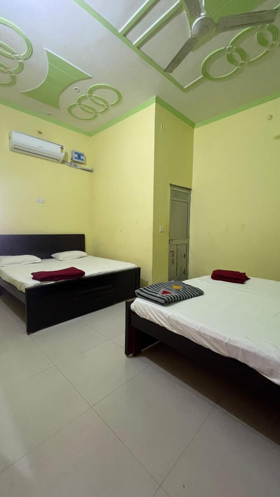 Hotel Vijay Palace Ayodhya Zewnętrze zdjęcie