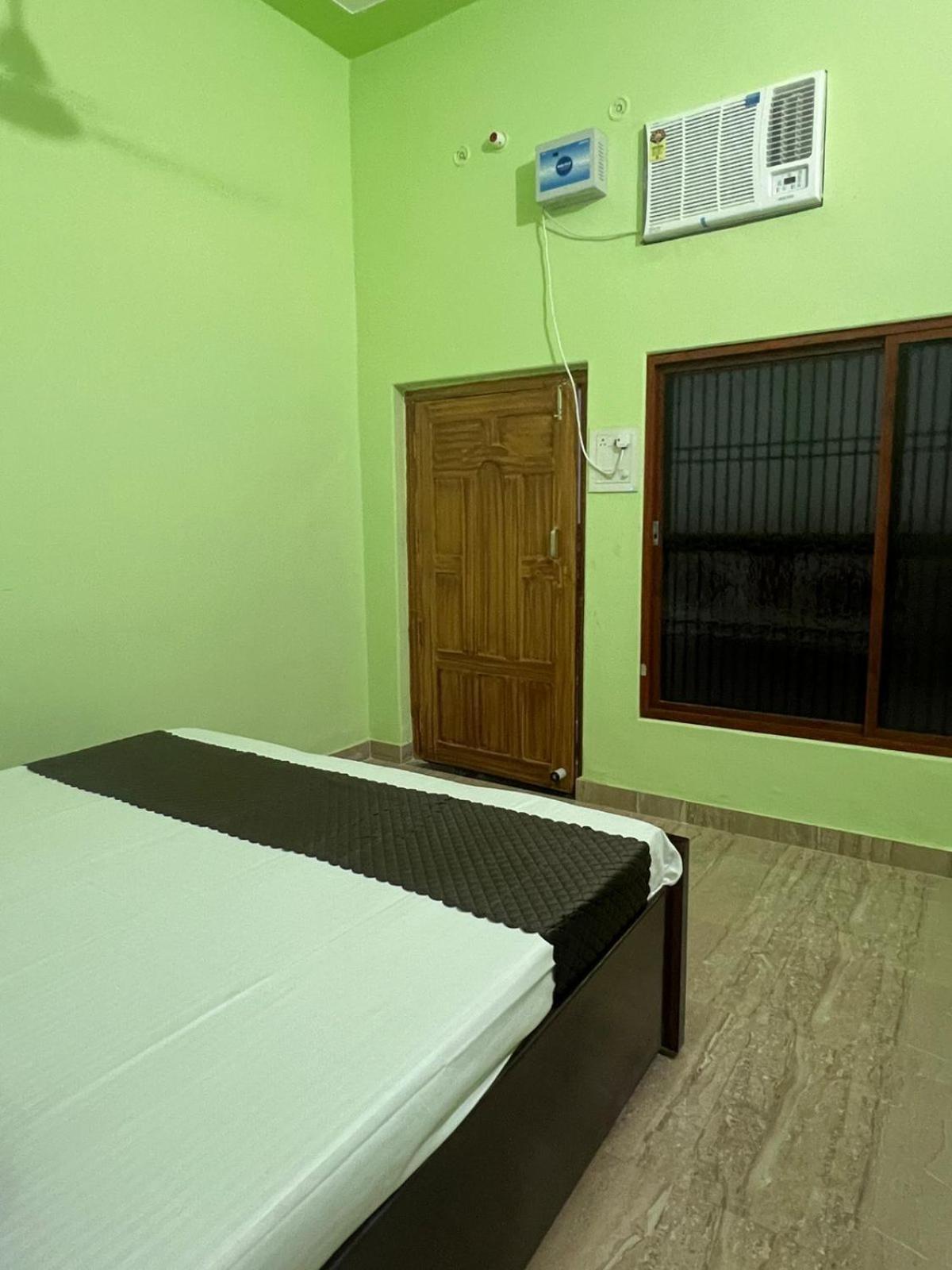 Hotel Vijay Palace Ayodhya Zewnętrze zdjęcie
